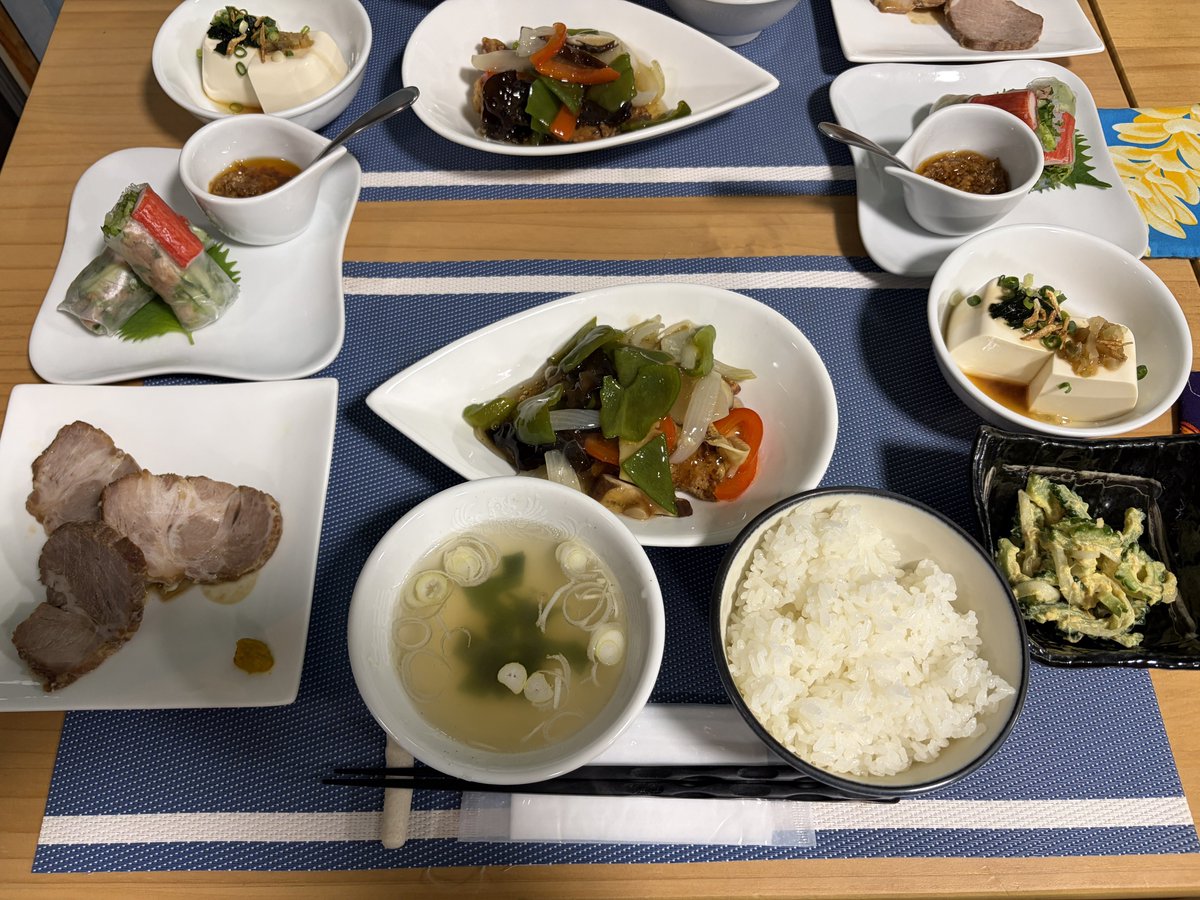 srit_smrn's tweet photo. しらりん・ディナー https://t.co/cyrUSPdB6R