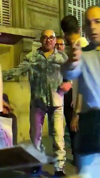 _ddray1's tweet photo. @Hesperos_90 @Hamza0x0x @mchiso9rask Tú conoces el vídeo , pero puedes decirme también que estaba mareado el pobre mohammed https://t.co/HizESRqnl4