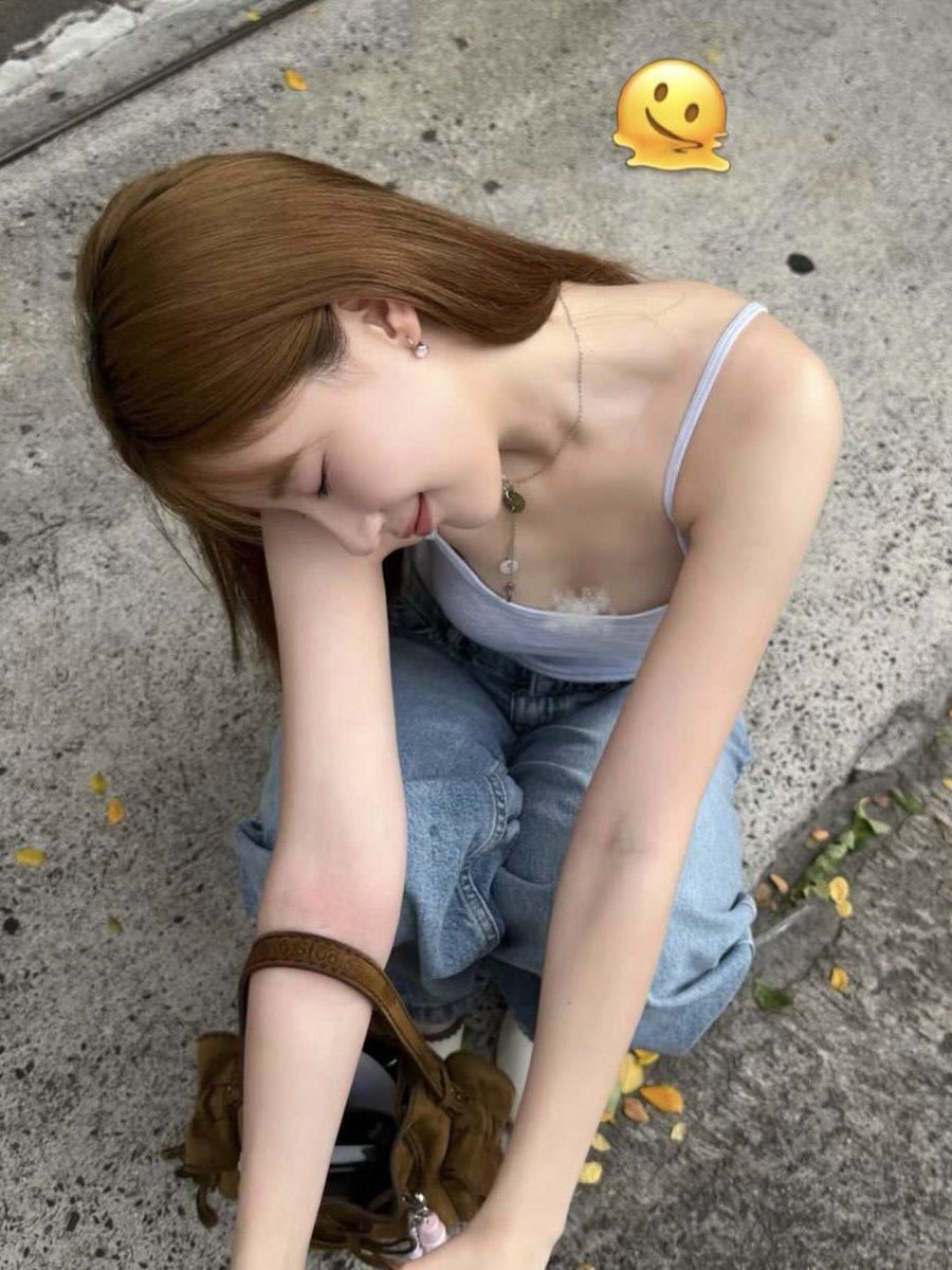 whosthstuajing's tweet photo. โอ่ยยยยยย🥵🥵🥵 https://t.co/HGOVPeK8IZ