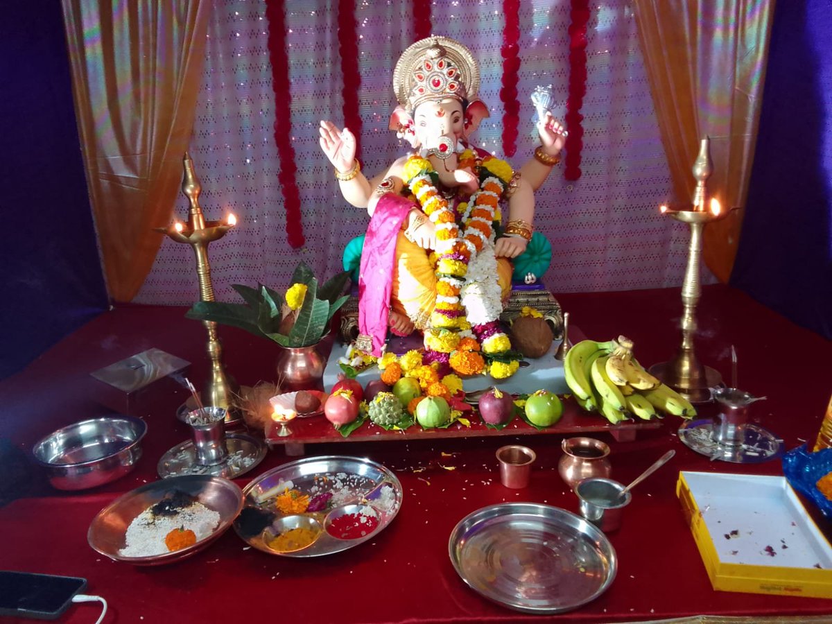 CookingShow_9's tweet photo. Our Society Ganpati https://t.co/m66hYvHsrH