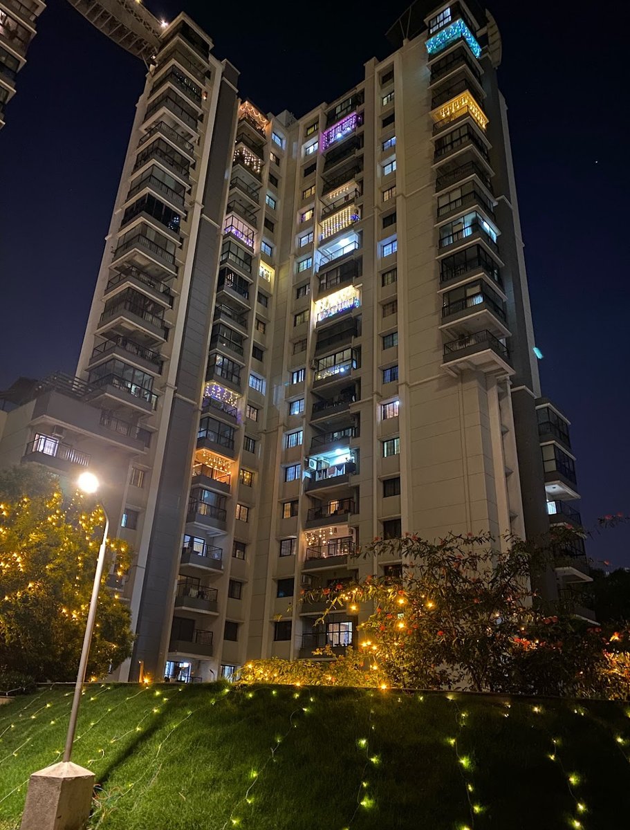 realanishgupta's tweet photo. Looking for a male flatmate for our spacious (3000+ sq ft) 4BHK in Sobha Magnolia, BTM Layout.   

Rent: 22k + Maintenance (~4k)
Deposit: 1 Lakh
Move-in: 1st Oct
Attached washroom + Split AC
Fully furnished

@fmrbangalore
@GruhamBot
@Flashmateshq
@BangaloreRoomi
@FlatsnFlatmates https://t.co/ZjN0MBTVFE