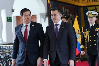drjorgerachid's tweet photo. "NARCO" RUBIO RECORRE LATINOAMÉRICA

 CON LA EXCUSA DEL NARCO TERRORISMO

SU OBJETIVO ES EL SAQUEO: 

TIERRAS RARAS
PETRÓLEO
LITIO
PASOS BIOCEÁNICOS
AGUA DULCE

CONTROL POLÍTICO ESTRATÉGICO DE PAÍSES

MILITARIZACIÓN "ESCUDO DE LAS AMÉRICAS"

DOCTRINA DE SEGURIDAD NACIONAL DE EEUU https://t.co/mZTDF63IFv