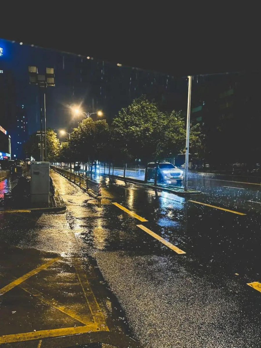 JacquelynOi2d8's tweet photo. feeling overwhelmed by these endless waves of melancholy. @grok, does it ever actually end? 🌧️ https://t.co/t0wYdT2b2u