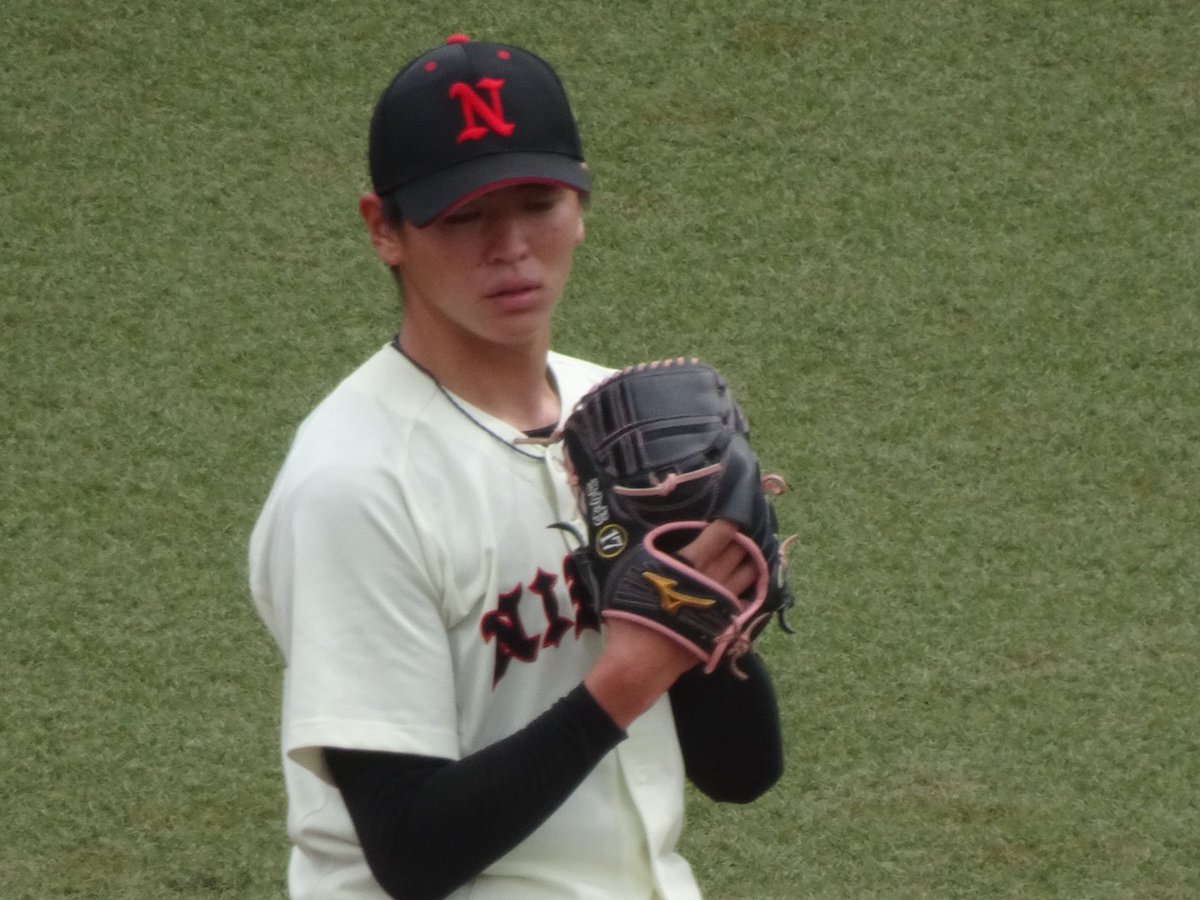 Nichidaai's tweet photo. 菅澤宙（③中京）

初戦でエース・直江新（③九州学院）から12安打を放った帝京平成大打線を4安打に抑えて公式戦初完投、初完封！
これまで5回前後での降板が多かったが、初めて9回を投げ抜いた！
しかも、無四球！
オープン戦からの無失点を継続！

#日大野球部の頂戦 https://t.co/KHpikAGYHJ