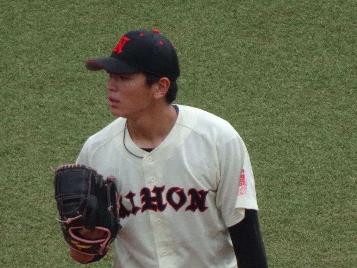 Nichidaai's tweet photo. 菅澤宙（③中京）

初戦でエース・直江新（③九州学院）から12安打を放った帝京平成大打線を4安打に抑えて公式戦初完投、初完封！
これまで5回前後での降板が多かったが、初めて9回を投げ抜いた！
しかも、無四球！
オープン戦からの無失点を継続！

#日大野球部の頂戦 https://t.co/KHpikAGYHJ