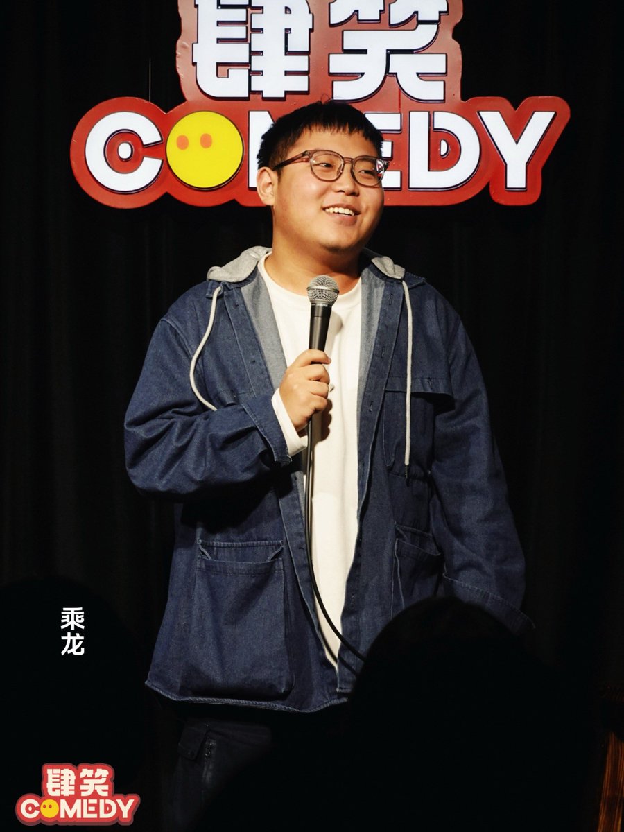 FaithMurovjkv's tweet photo. Just nailed a crowd work bit about accidentally calling my boss “Mom” on the Zoom stage—room’s screaming, I’m sweating (in a funny way, not the “I’m gonna get fired” way)! https://t.co/nCGnrGtoOu