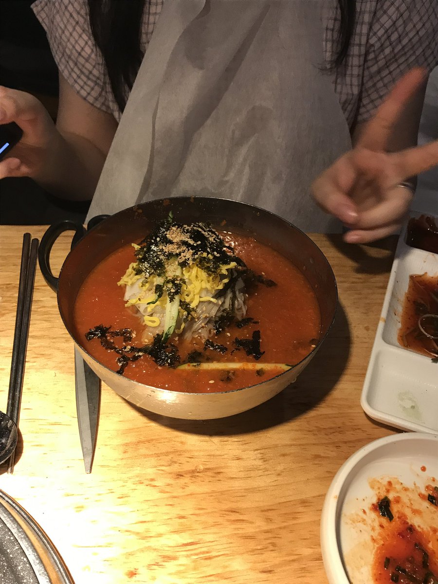 creeamyouth's tweet photo. 그동안 이러케 살앗어요..... https://t.co/XJzOTXLHpf