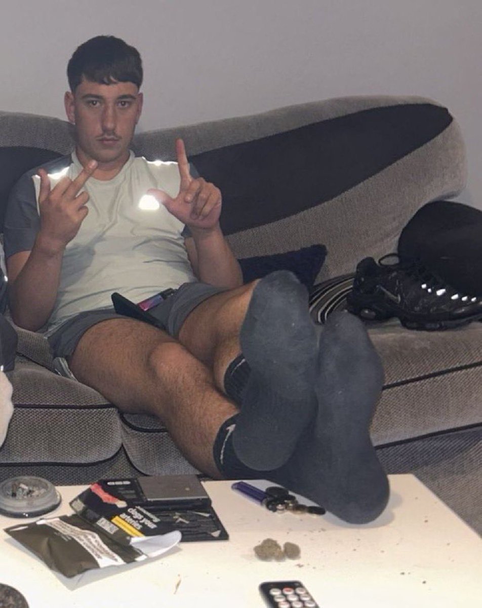 KingCon3X's tweet photo. Sat here relaxing getting cash🙂‍↔️
#findom #scally #uk https://t.co/LPSh5zoeai