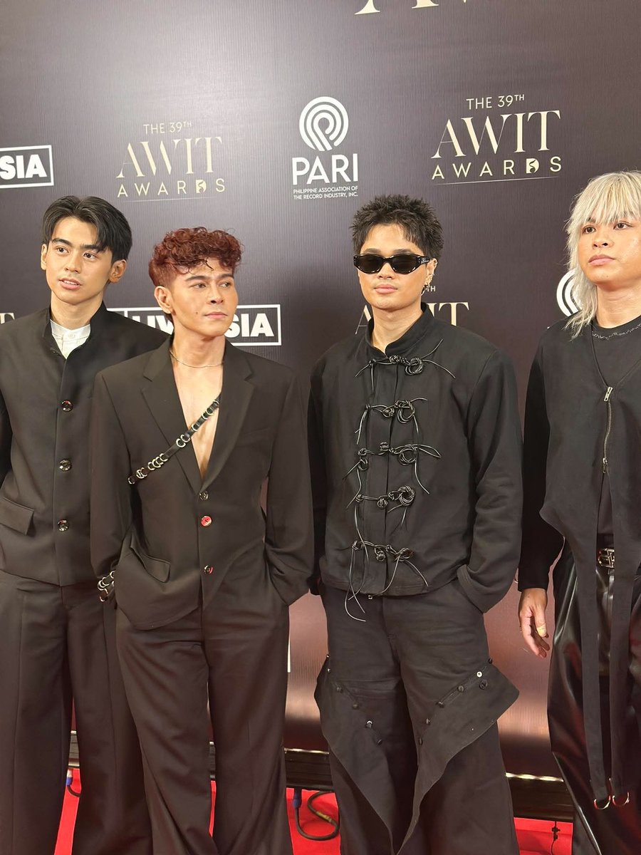 TV5PHOfficial's tweet photo. THE JUANS ARE HERE!!!
LOOK | Nominated ang OPM band na The Juans sa category na Best Ballad Recording sa #39thAwitAwards!
#AwitAwardsOnePH https://t.co/eMn1ee5EBC
