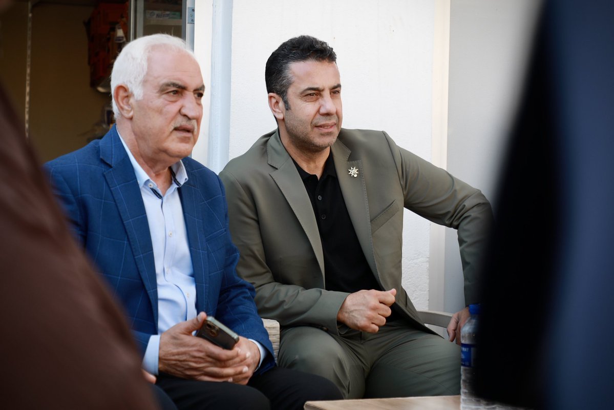 HamitSumer21's tweet photo. 📍 Çermik’te Gönül Gönüleyiz…

İlçe programlarımız kapsamında Milletvekilimiz Sayın Suna Kepolu Ataman, Çermik Belediye Başkanımız Şehmus Karamehmetoğlu, il başkan yardımcılarımız, ilçe teşkilatımız, kadın ve gençlik kollarımızla birlikte Çermik’te hemşehrilerimizle bir araya geliyoruz.

Sokak sokak, ev ev gönüllere dokunacak; hemşehrilerimizin talep ve beklentilerini dinleyerek gönül bağlarımızı daha da güçlendireceğiz.

Durmak yok; hizmete, millete ve gönüllere dokunmaya devam. 🇹🇷

@Akparti
@akpartidbakir

#Diyarbakır #Çermik