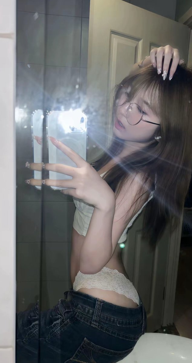 pixie14995's tweet photo. แว่นเองฮ้าบบ #เงี่ยน https://t.co/uvYcJ11Bhp