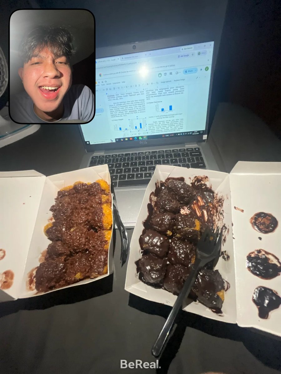 studmeds's tweet photo. kalau stres, I actually crave sweets apalagi pisank magic ini  it's totally addictive😝 https://t.co/wTn9Vh7Kuw