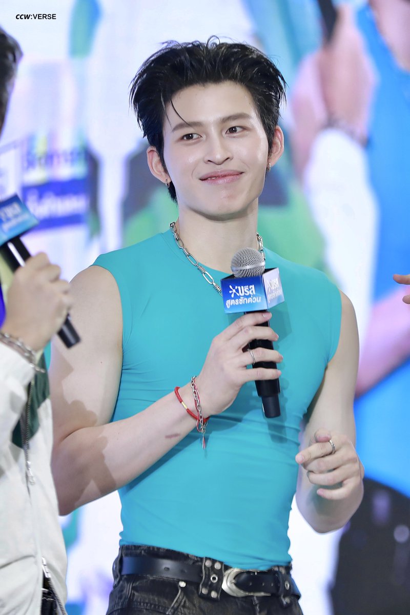 ccwverse's tweet photo. ใครเอาปอนไปซักด้วย ขาวเกิ้นนน 

POND GEMINI WITH BREEZE

#บรีสซักด่วนxปอนด์เจมีไนน์
#ppnaravit @ppnaravit https://t.co/6gO0EghGF0