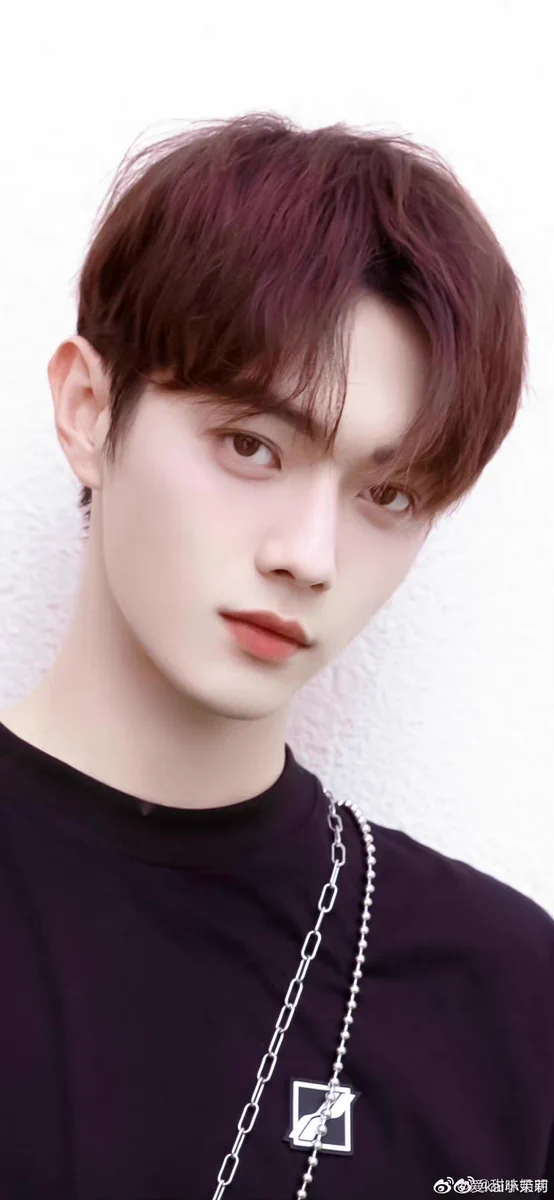 许凯 XuKai🌙Crystal on X: 