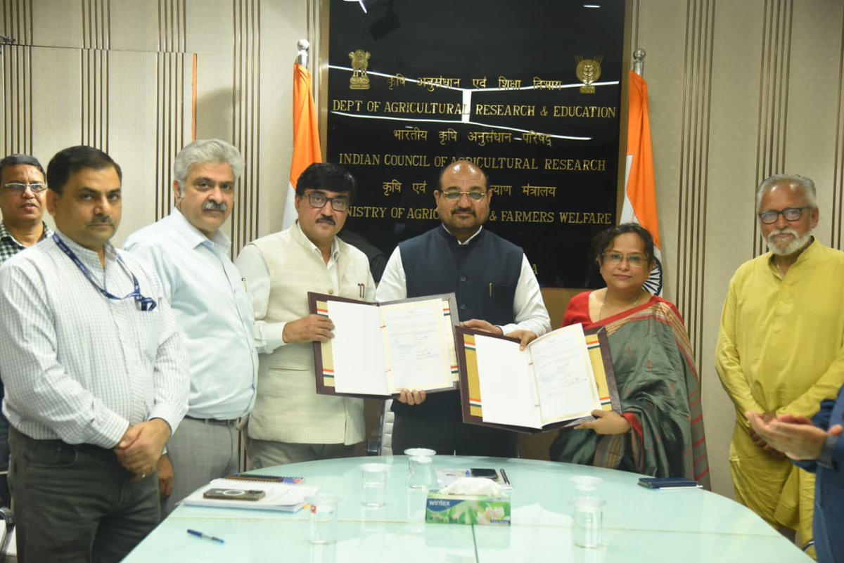 icarindia's tweet photo. ICAR &amp; GIAN, Ahmedabad sign MoU to institutionalize grassroots innovations and local knowledge, fostering co-creation of inclusive, sustainable agricultural solutions in the presence of Dr M.L. Jat. #ICAR @ChouhanShivraj @PIB_India @AgriGoI https://t.co/TOzLWZmP0V