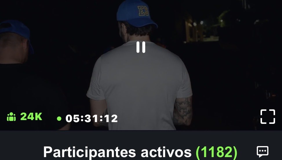 OffCasper1's tweet photo. @tvtop_es Que risa con el maestro paquetes 😂 https://t.co/dAaTl05mrG