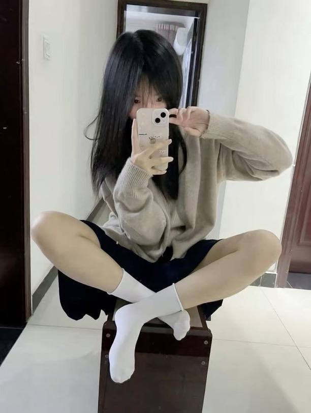 MatildeShuddpm's tweet photo. 继续上供哦！！
 
有点毛毛了  有人想锐评一下我自己的福吗？  

赶紧看，我要删了 https://t.co/ZgPVtNZscl