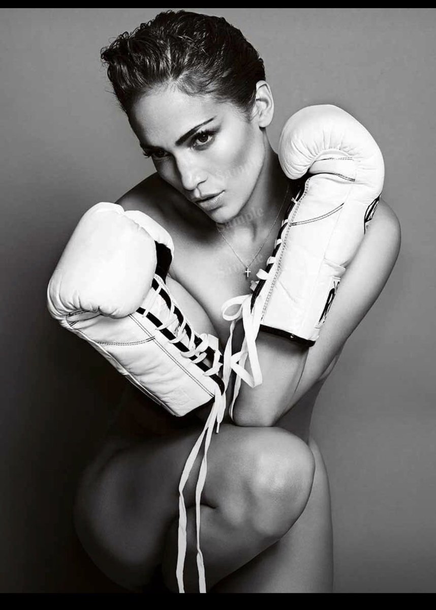 MahatmaGanja24's tweet photo. @ProfeshTalk Did you have the same outrage when J Lo did it? 

Who looks stupid now? https://t.co/uQ6NsGjlvY