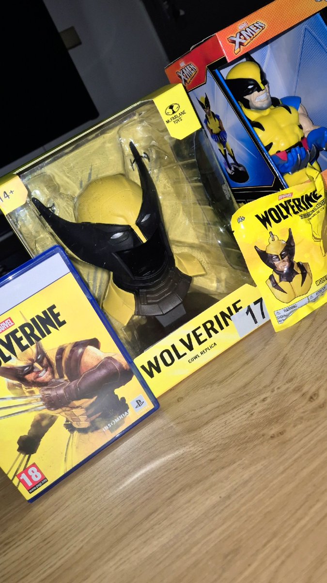 talionclank66's tweet photo. @mcfarlanetoys 💪💪💪💪 #Wolverine https://t.co/M8MnfBAUvY