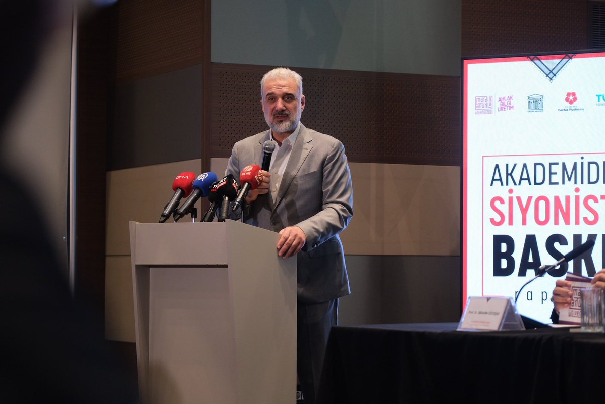ibrahim_besinci's tweet photo. 📍TÜGVA Genel Merkez

Mardin Artuklu Üniversitesi, Kadim Akademi ve Filistin'e Destek Platformu ortaklığıyla hazırlanan Akademide Siyonist Baskı Raporu 2025 Programını gerçekleştirdik.  

Kürsülerimizi adalet için yükseltecek, kalemlerimizi mazlumun sesi kılacağız! 🇵🇸 https://t.co/Tx2R3dn8qI
