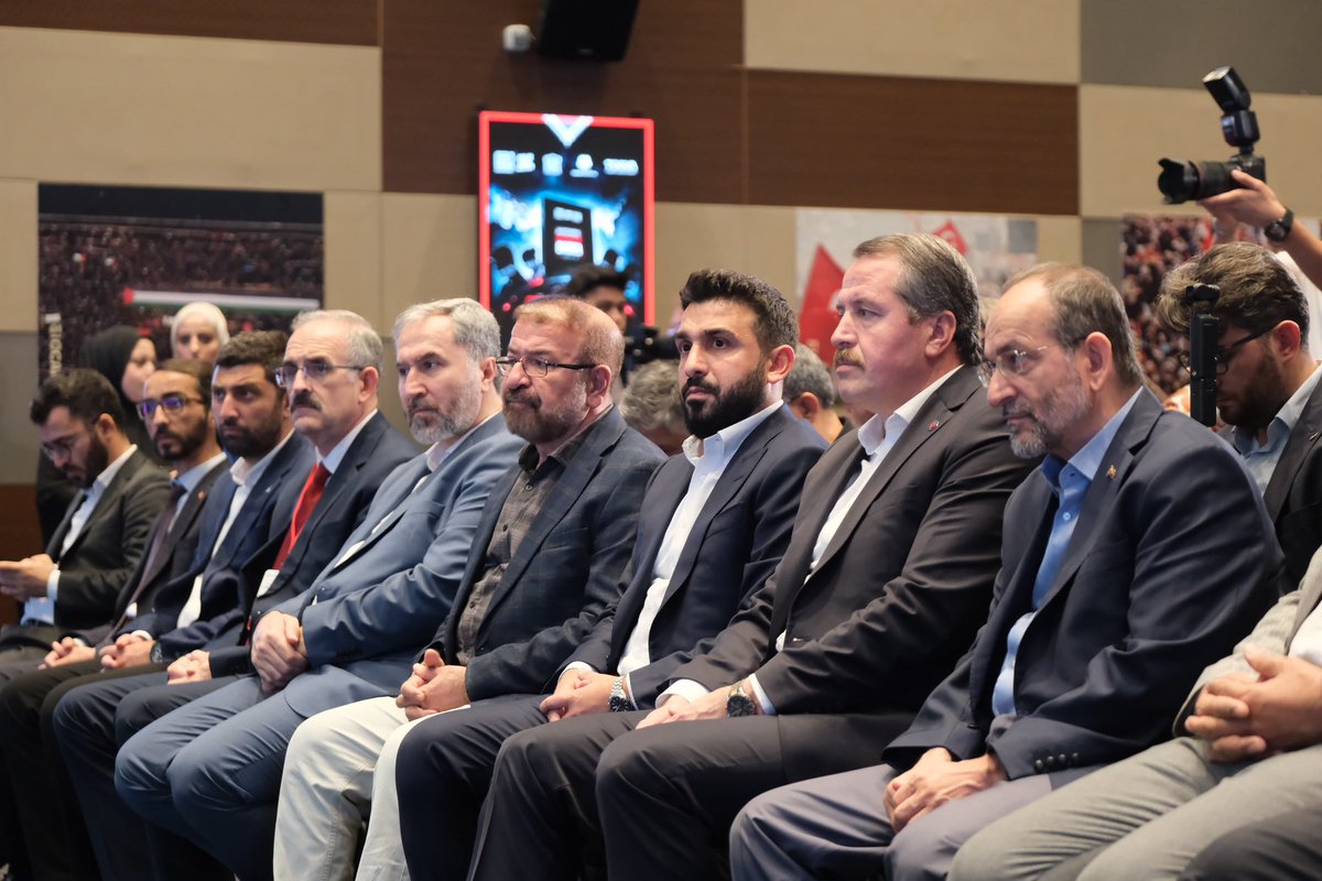 ibrahim_besinci's tweet photo. 📍TÜGVA Genel Merkez

Mardin Artuklu Üniversitesi, Kadim Akademi ve Filistin'e Destek Platformu ortaklığıyla hazırlanan Akademide Siyonist Baskı Raporu 2025 Programını gerçekleştirdik.  

Kürsülerimizi adalet için yükseltecek, kalemlerimizi mazlumun sesi kılacağız! 🇵🇸 https://t.co/Tx2R3dn8qI