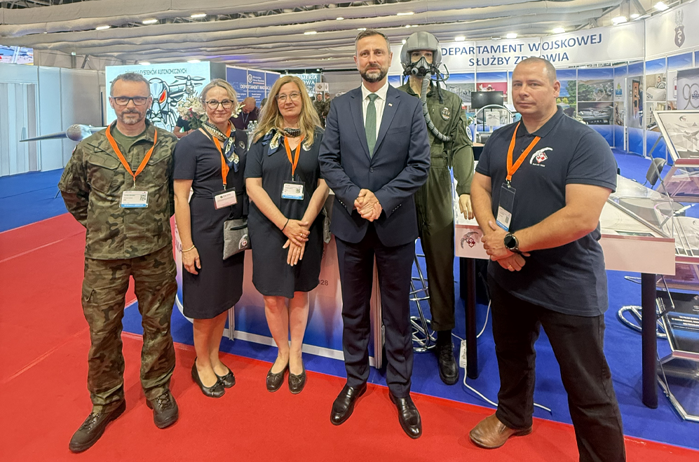 WIML_Poland's tweet photo. Już po raz kolejny WIML uczestniczył w MSPO - Kielce.
Dziękujemy wszystkim, którzy odwiedzili stoisko Departamentu Wojskowej Służby Zdrowia oraz jednostkom podległym i nadzorowanym przez MON, które razem z nami współtworzyły targową przestrzeń.
👉https://t.co/EWvzeE7YEj
#MSPO2026 https://t.co/eAqWfT7BTu