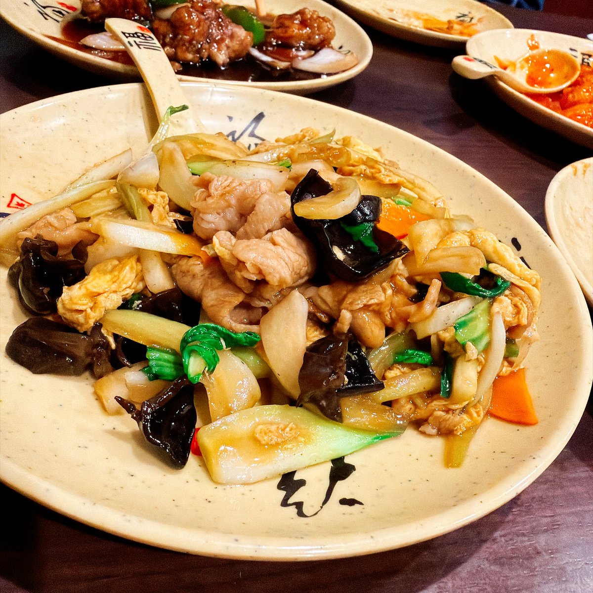 milktea_12's tweet photo. 中華ってシェアしていろんなの食べれるからいいね🍜おなかいっぱい https://t.co/EXHxhGgsHN
