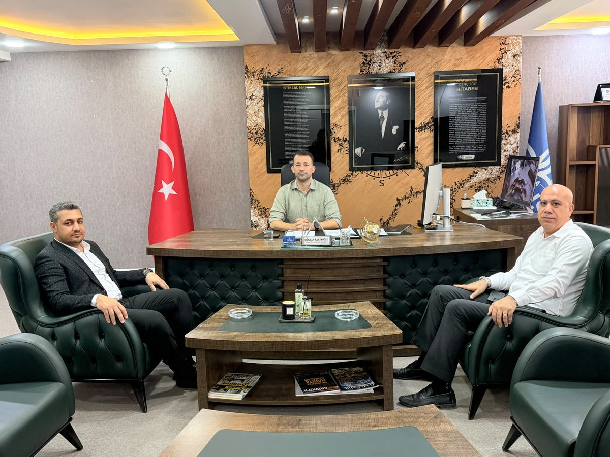 mustafacadirci's tweet photo. Mesajımız karşılık buldu. @lotushastanesi kan bağışı için Kızılaya yer tahsis etti.Hastane sahibi @gkhnkahyaoglu ve Hastane genel müdürü @sonerkemal01,Şanlıurfa Kızılay Kan Bağış Merkezi Yetkilisi Ömer Altun ile görüşerek bu konuda her imkanı sunacaklarını taahhüt ettiler. https://t.co/9J526imAjU