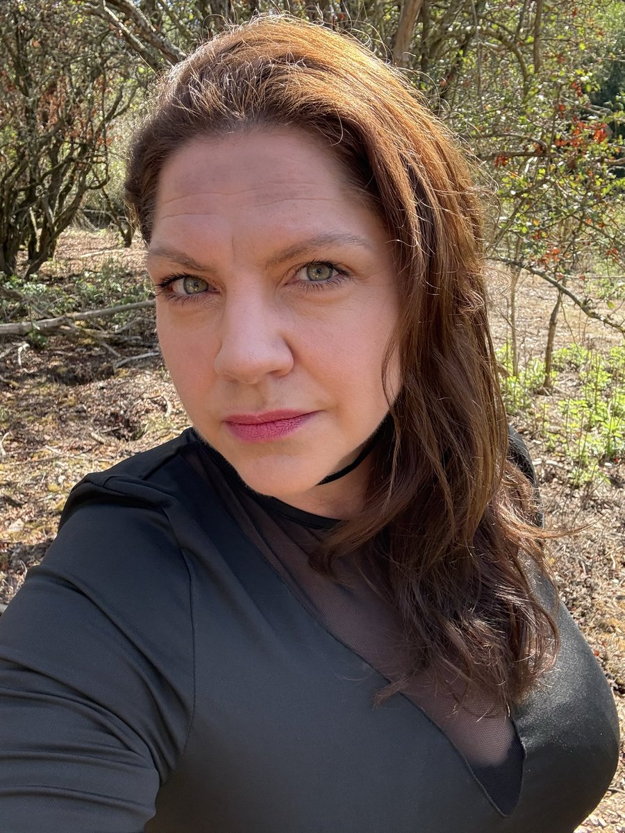 About_Maam's tweet photo. Good afternoon from the home counties. https://t.co/o2Ej96kd8A