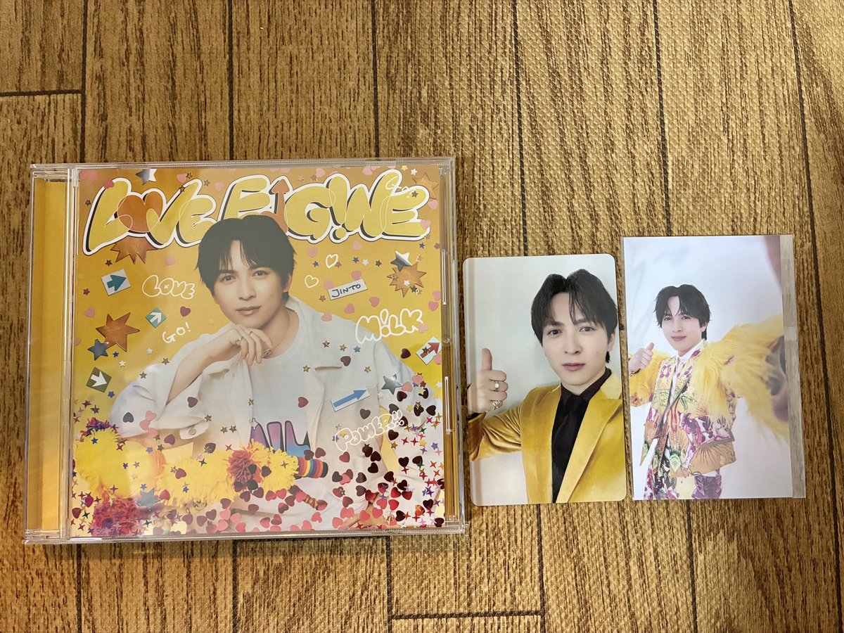 meru0210's tweet photo. 人生初CD購入！明日も届くの楽しみ💛
#MILK時空超えてフラゲ日
#ラブエンジン https://t.co/NViJhHegGF