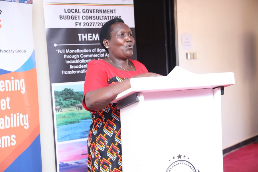 exceltvlive's tweet photo. Madam @Kamwiinehellencatherine, the Mbarara City Resident City Commissioner, gave the minister’s ending remarks in his absence, in which he emphasized the importance of such sessions https://t.co/Z7xMRLsrNu