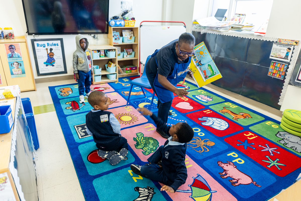 TheLeaguersInc1's tweet photo. The classrooms are ready.
The teachers are ready.
The children are ready.
And the journey has begun!
The Leaguers, Inc.
Opportunity Through Education.
#TheLeaguers #SpringfieldAve #OpenDay #FirstDayOfSchool #HeadStart #EarlyHeadStart #NewBeginnings #FamilyEngagement #EarlyChildhoodEducation #StrongerFamilies #OpportunityThroughEducation #NewarkNJ @CityofNewarkNJ @NPSvoices @EWRairport @HeadStartgov