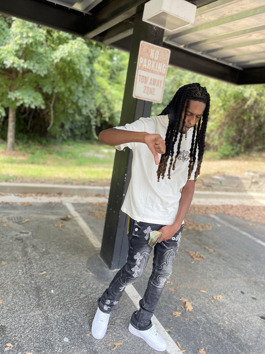 Therealytn1's tweet photo. cpu out on all streaming platforms 👨🏽‍💻🔥

https://t.co/mfuj2oyzHT https://t.co/FUkwyVrVAc