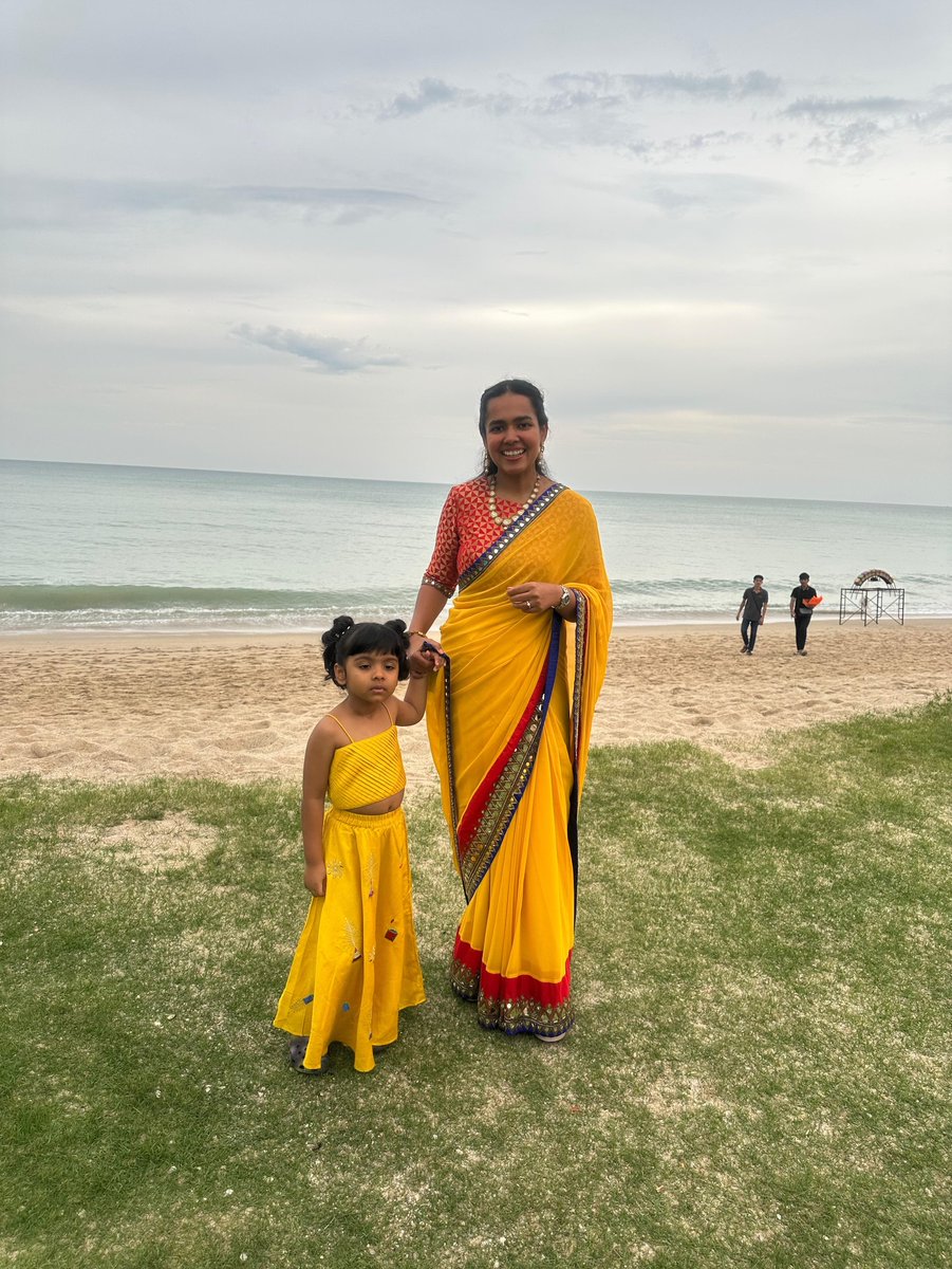 fuetalo's tweet photo. Still one of our most-loved styles. This little beauty wore @theadornar, and the charm remains timeless. Light, pretty, and comfortable for a Haldi ceremony in Thailand, twinning with mama in effortless elegance. https://t.co/Htd1vnrcQf