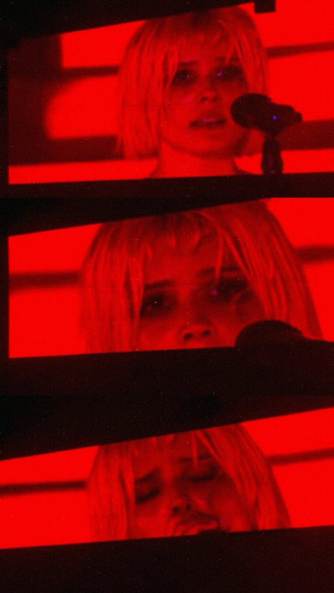 deftonesystem's tweet photo. Assistir vídeos de shows da Halsey já mexia comigo mas ouvir ela pessoalmente é completamente hipnotizante. As expressões que ela faz, a voz que parece que um anjo e uma sereia tiveram uma filha. Ela realmente não é uma mulher, é um Deus.

Eu preciso de outro show dela aqui https://t.co/9z4Y6FpY07