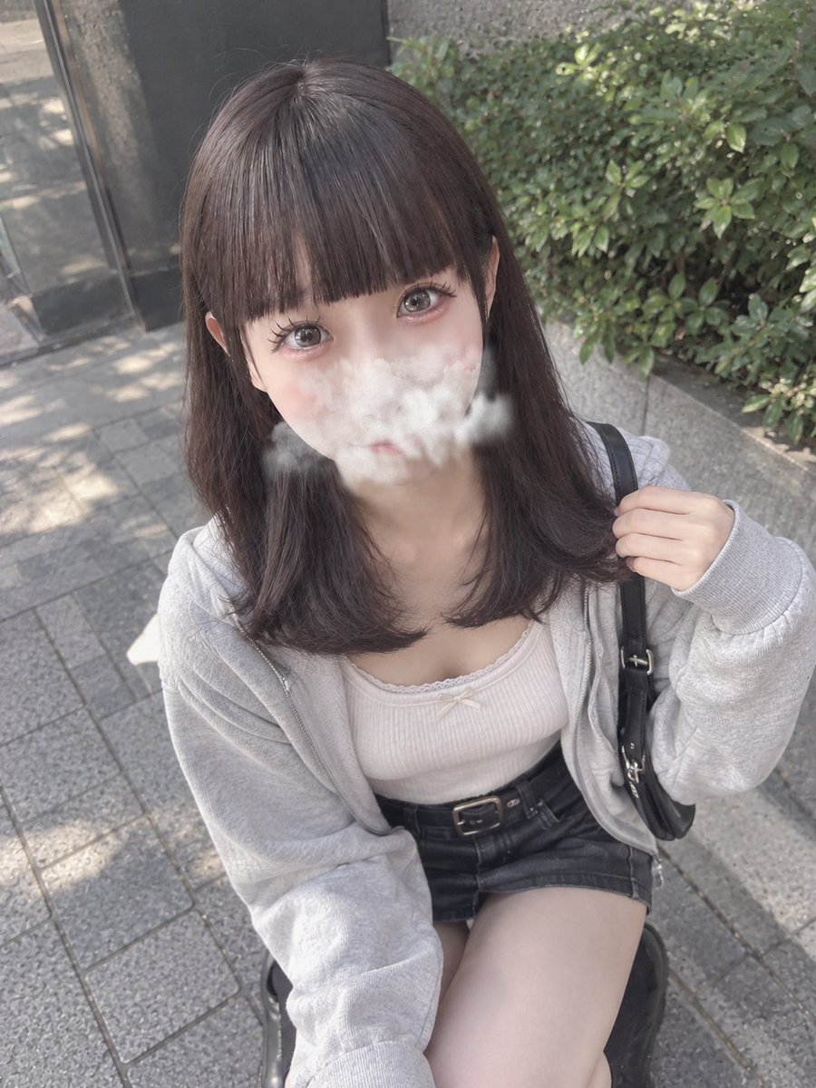 ngrsz's tweet photo. 初出勤でした✨きてくれたお兄様ありがとうございました🐣💞たくさん優しくしてくれて嬉しかったです꒰՞ ܸ. .ܸ՞꒱🎶

次は明日11時から20時です❣️まってます(ˆ꜆ . ̫ . ).ᐟ.ᐟ💮 https://t.co/xUrlAzGbPV
