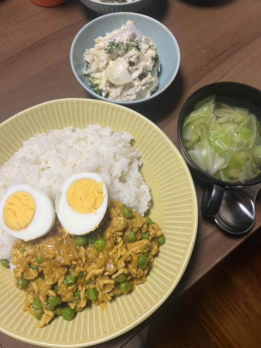 taro_mugicha's tweet photo. GOD MOTHERによる神の夕飯 https://t.co/DQpkowI9Ag
