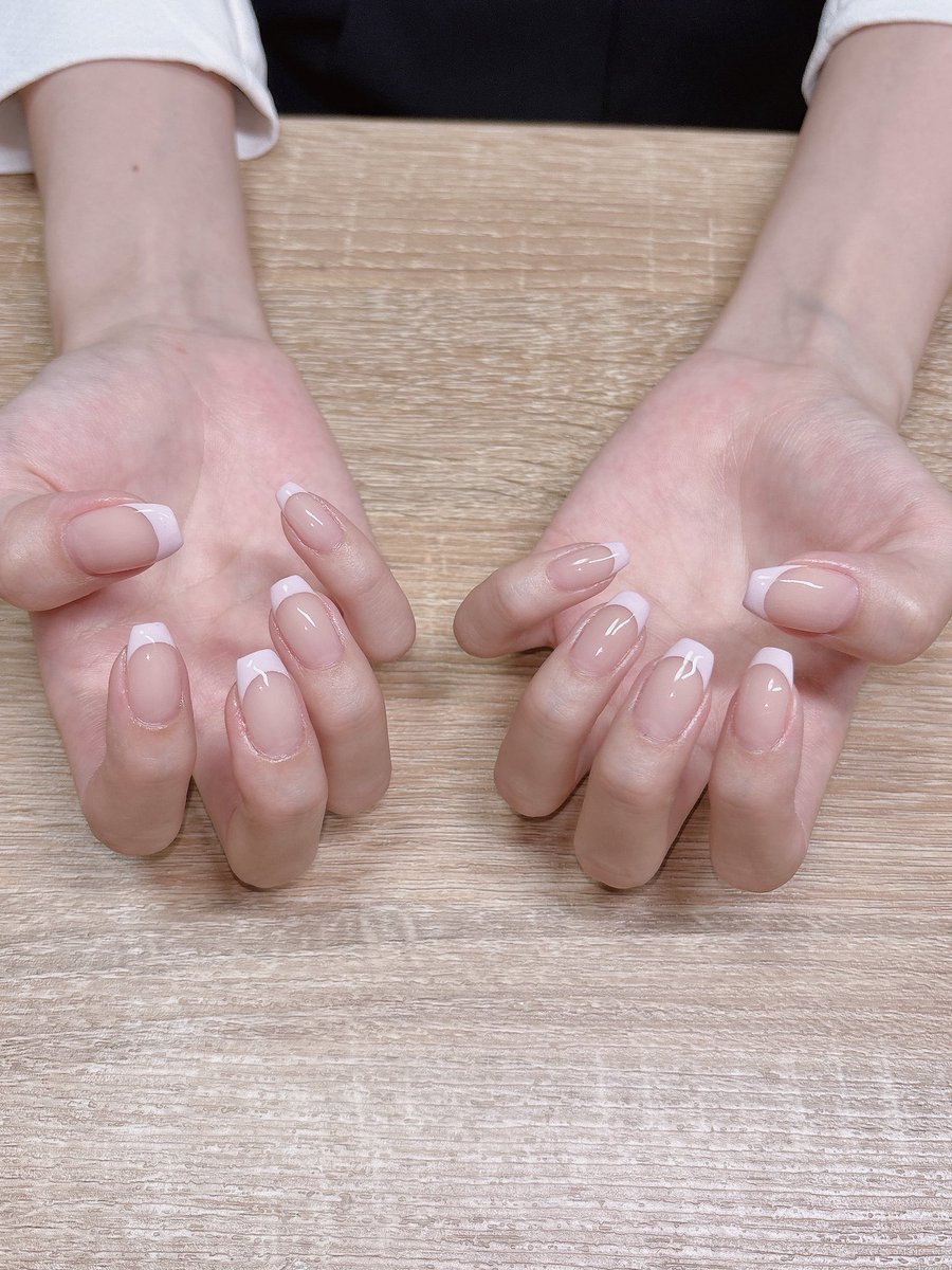 I1106Me's tweet photo. ピンク💅🏻✨️
#ジェルネイル
#フレンチネイル
#シンプルネイル
#お仕事ネイル
#オフィスネイル
#大人可愛いネイル
#frenchnails
#ネイルデザイン
#cutenails
#naildesign
#simplenails https://t.co/o4VsuNHGqB