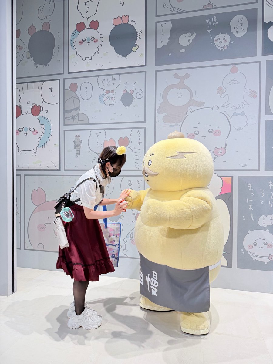 Nigella0107's tweet photo. ⚠️tottemo 自我

ちいかわパーク行ってきました✨
グリーティングは島二郎とうさぎ☺️うさぎふわふわだったな･･･
ぼっちなのに頭にでかつよ乗せて彷徨ってた笑 https://t.co/072tSnYep0