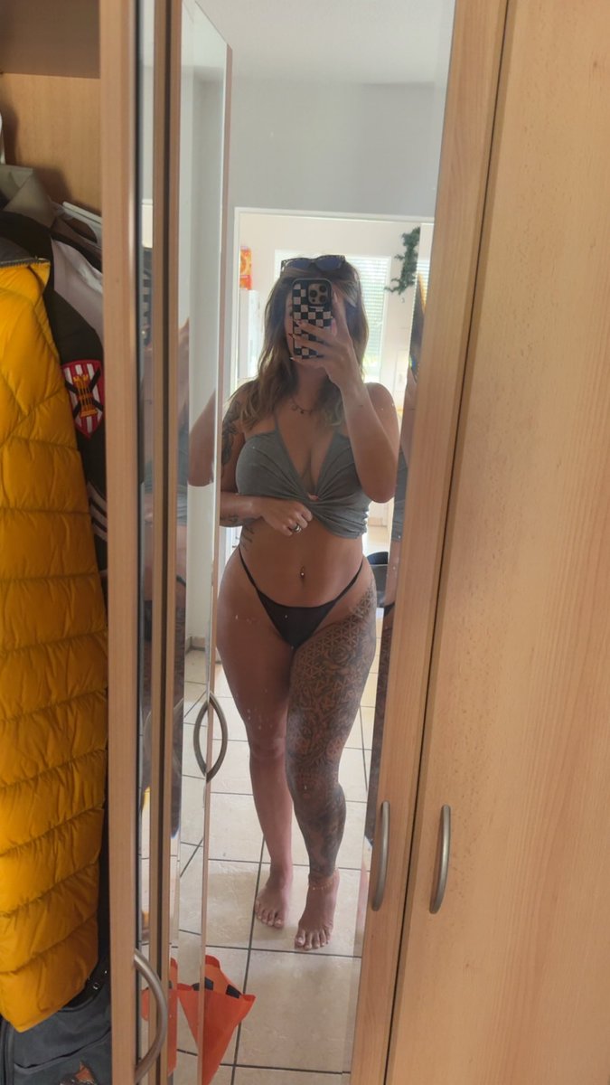 xsavannaxx_'s tweet photo. Am I too thick for you? 

RT Absolutely not 
Like: perfect https://t.co/wJxG6tARrp