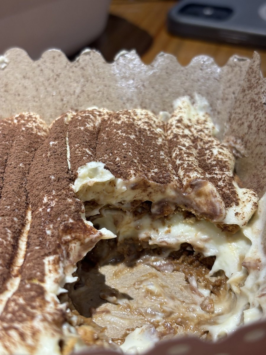 antyudiar's tweet photo. Been wanting to eat tiramisu since long time ago and finally I made it ππ
Happiest birthday @eaJPark , hopefully you have the best days, weeks, months, years of your life. have a blast! β€οΈβ€οΈ
#TheChapter34ofeaJ #MyColorforBlinded https://t.co/ecabCTnHJU