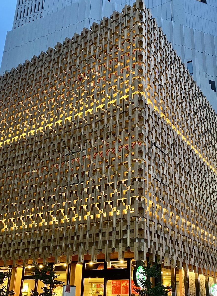 regular3509's tweet photo. スターバックスコーヒー 
上智大学 四谷キャンパス店

Starbucks Coffee Sophia University Yotsuya Campus Store, Tokyo https://t.co/Wox0Ys68Hq