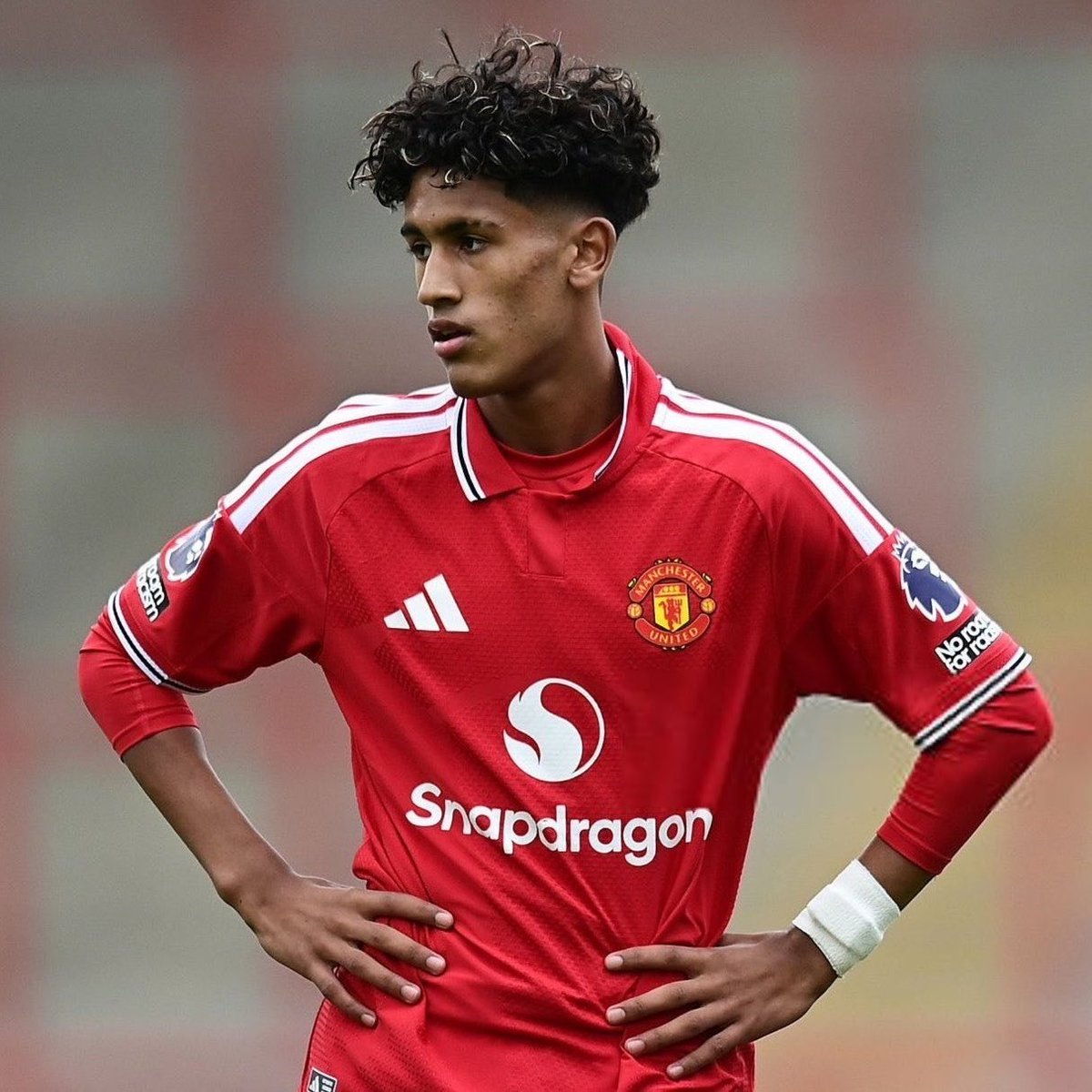 UTD_Louie's tweet photo. So JJ Gabriel's dad wants him playing now.

Do you know, the greatest schoolboy this club ever signed, one of the greatest first team players to ever come from our academy set up, didn't debut until he was 17, and NEVER went out on loan before or after his debut.

I'm talking about Manchester United's all-time record appearance maker, and 13 premier league title winner Ryan Giggs.

I know I'm of an older generation to a lot on socials, but I implore you, go and read about Ryan Giggs. They say he floated on the grass; they talk about him as a 14/15-year-old like he was destined for greatness - they were right.

If Gabriel is that, and he can't be patient another year or two before breaking into the first team, Manchester United should not be bowing to the want of a teenage boy and his father.