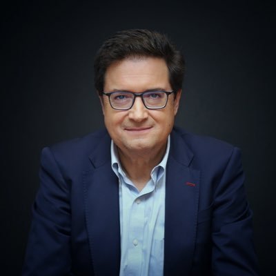 Anthhhonio's tweet photo. Si te permites insultar a un juez español llamandole lobo solitario, no te quejes si yo te llamo rata solitaria.
Siempre fuiste un tipo del montón, sirviendo a tu amo has pasado a ser un montón de mierda.
Óscar, sinceramente, das asco. https://t.co/i4CAHlFsz5
