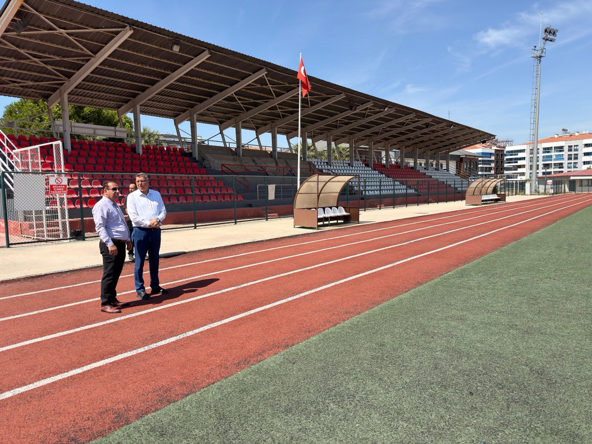 TC_alasehir's tweet photo. Kaymakamımız Sayın Ercan ÖTER, İlçe Gençlik ve Spor Müdürlüğü'ne bağlı Gençlik Merkezi'ni ziyaret ederek devam eden çalışmalar hakkında bilgi aldı. https://t.co/bDuef3K7pp