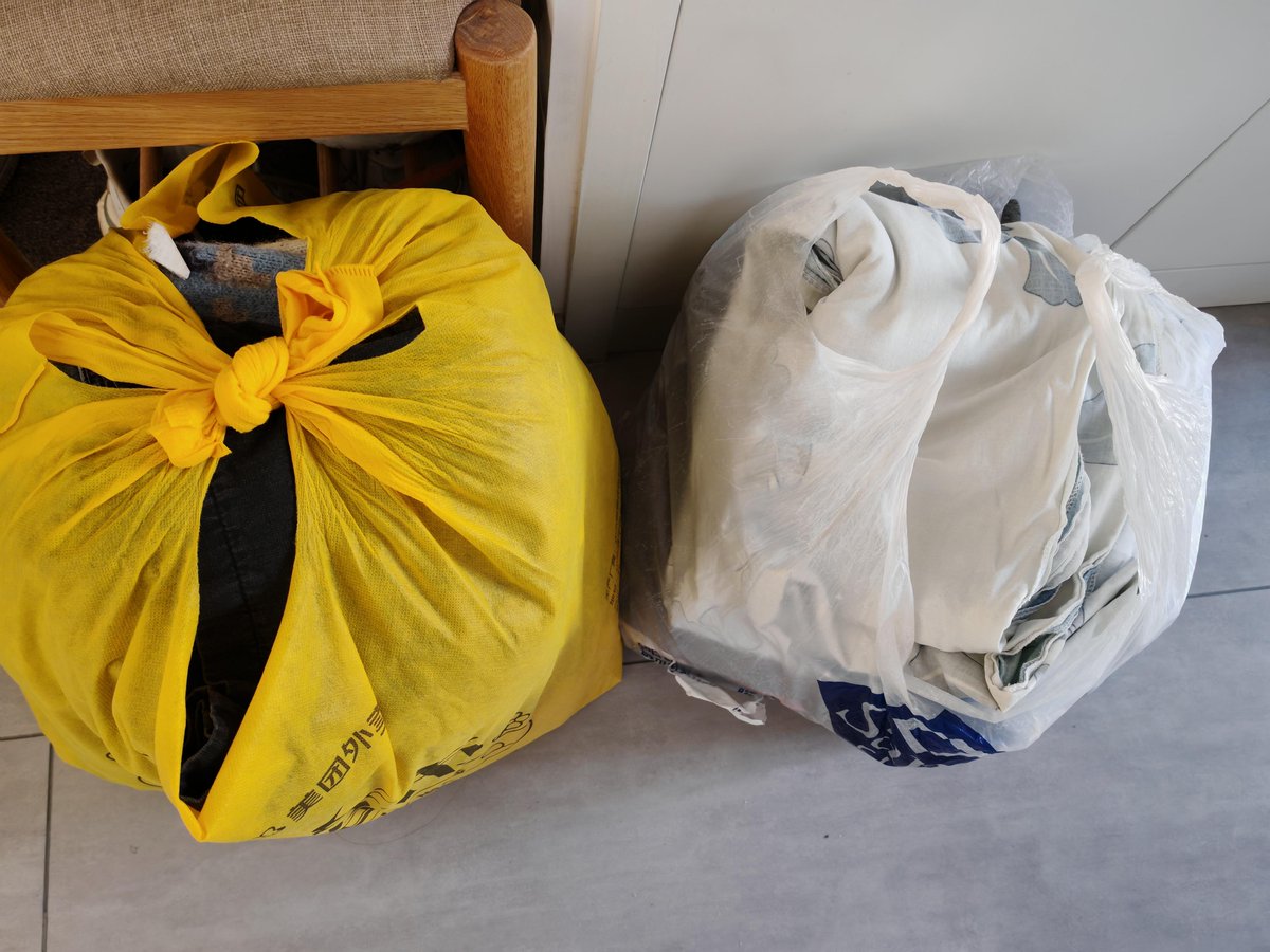 CheriSebioaz3's tweet photo. Sorting through old items this weekend – clearing out clothes I haven’t worn in years and donating them. Making space feels so good!， https://t.co/yxgaAblKH9