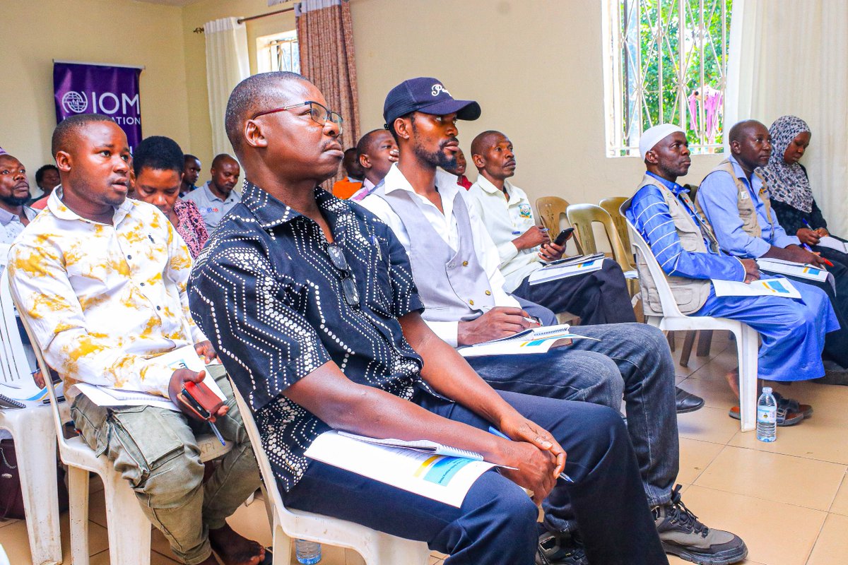 IOM_Uganda's tweet photo. @MinofHealthUG, together with @DTM_IOM team, is conducting a Population Mobility Mapping (PMM) exercise in Bundibugyo to understand traveler movement patterns. The exercise is part of Uganda’s continued support to DRC’s response to the Ebola virus disease outbreak. @OCHAFunds https://t.co/TnmF5dFXAV