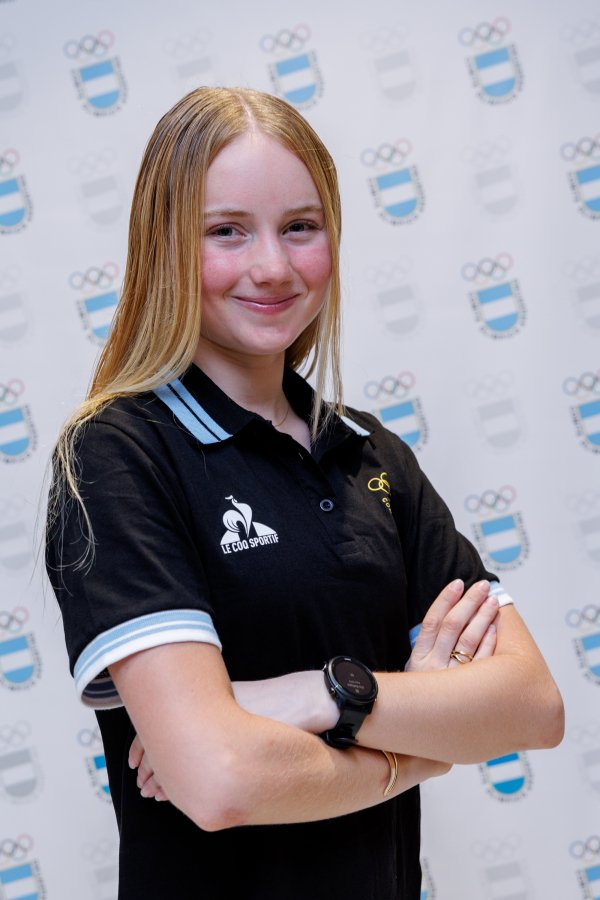 albicelesteilu's tweet photo. 🥉 Delfina Dibella ganó la medalla de bronce en la prueba de contrarreloj individual femenina de los Juegos Suramericanos Santa Fe 2026.

🇦🇷 Es la primera ciclista argentina que se sube al podio de esta modalidad en los ODESUR en 16 años. https://t.co/cy0UXvvwcs