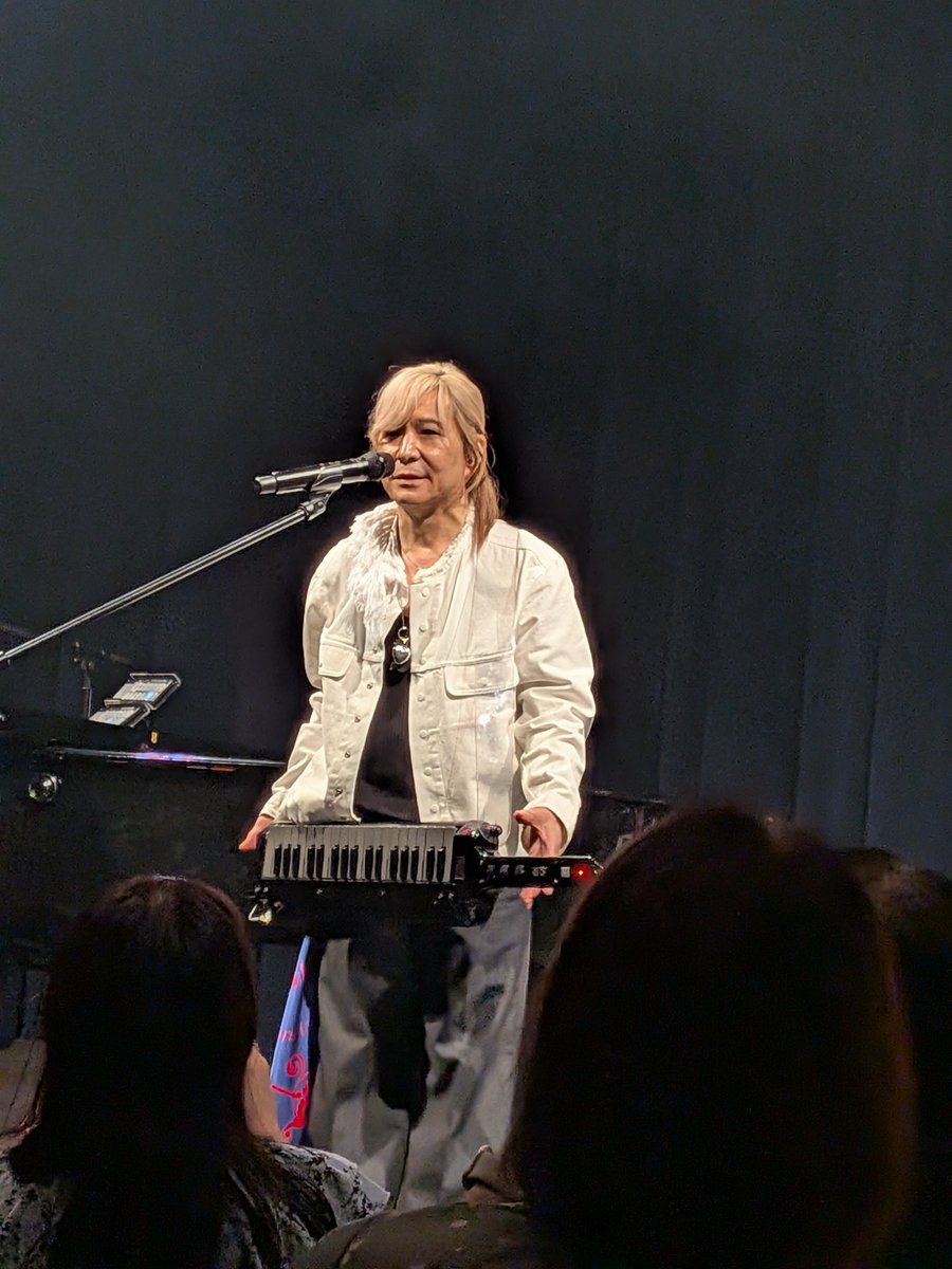 emio_san's tweet photo. Billboard Live　無事終了🥰🥰🥰
サイン入りコースター当たりました😍😍
小室さんと触れ合えて素敵な一日でした‼️

#BillboardLive
#小室哲哉
#六本木
#Short circuit eats long story
#サイン入りコースター当たった https://t.co/OctwLCTnDR