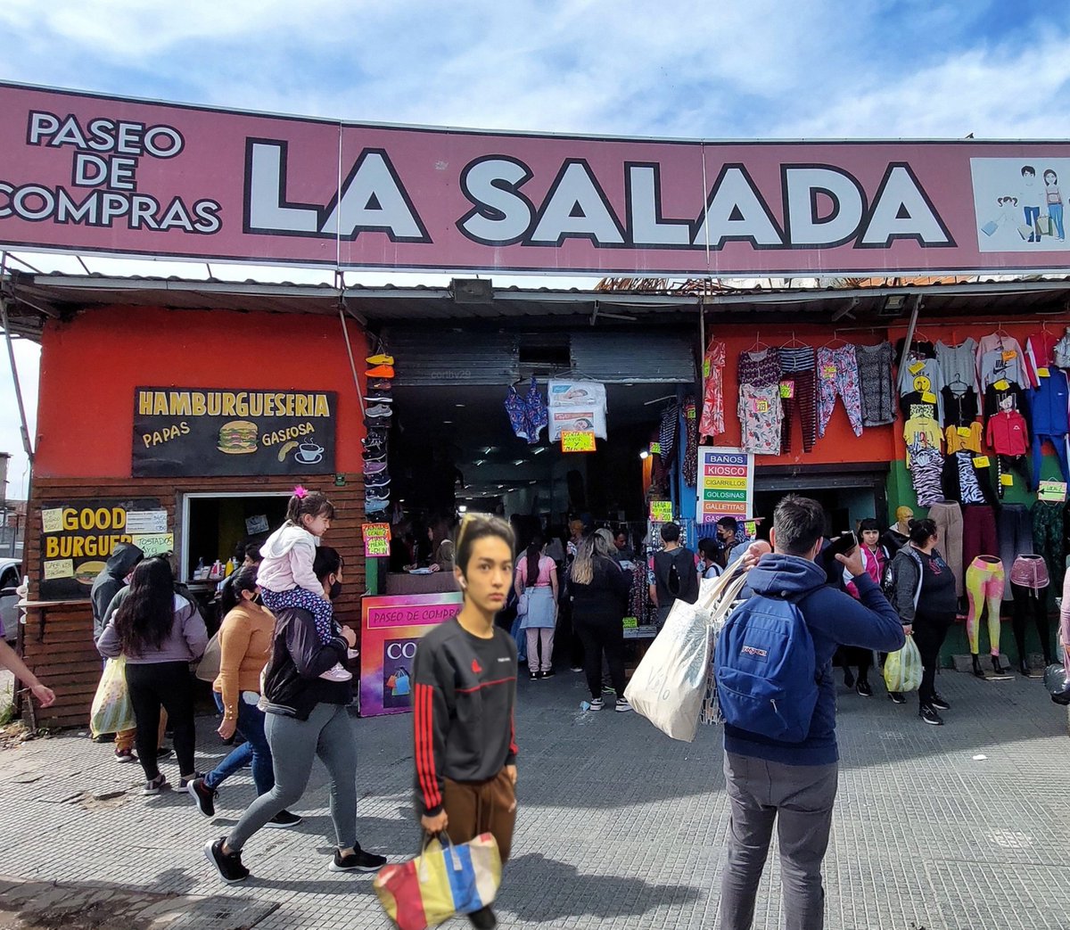 corthv29's tweet photo. mira donde me lo vengo a cruzar wacho https://t.co/DNqfQjFRhQ